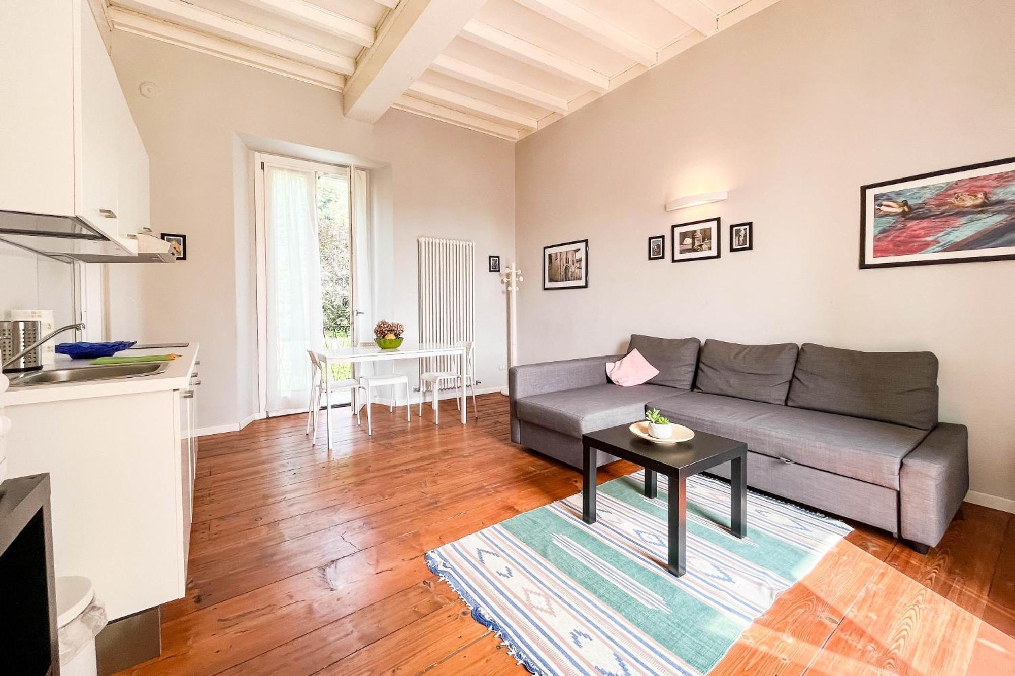 Mauremile Apartment Pella Bagian luar foto